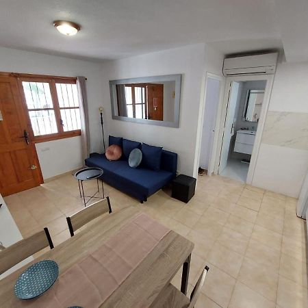 Apartament Casa Del Gato Rojo , Communal Swimming Pool , Terrace With Barbecue Торевиеха Екстериор снимка