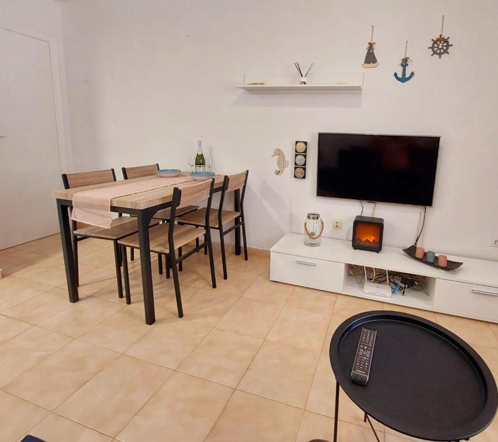 Apartament Casa Del Gato Rojo , Communal Swimming Pool , Terrace With Barbecue Торевиеха Екстериор снимка
