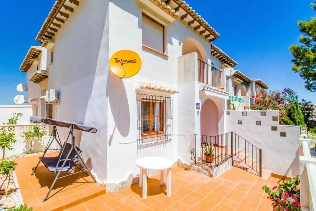 Apartament Casa Del Gato Rojo , Communal Swimming Pool , Terrace With Barbecue Торевиеха Екстериор снимка