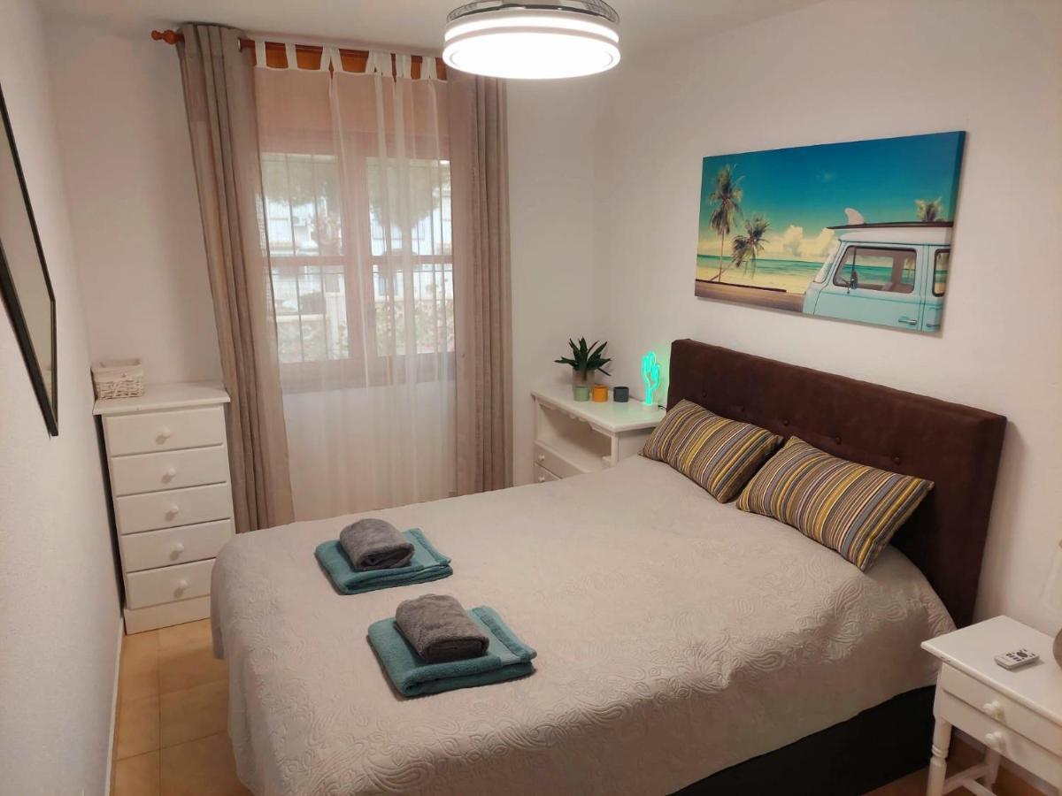 Apartament Casa Del Gato Rojo , Communal Swimming Pool , Terrace With Barbecue Торевиеха Екстериор снимка