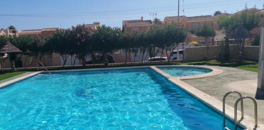 Apartament Casa Del Gato Rojo , Communal Swimming Pool , Terrace With Barbecue Торевиеха Екстериор снимка