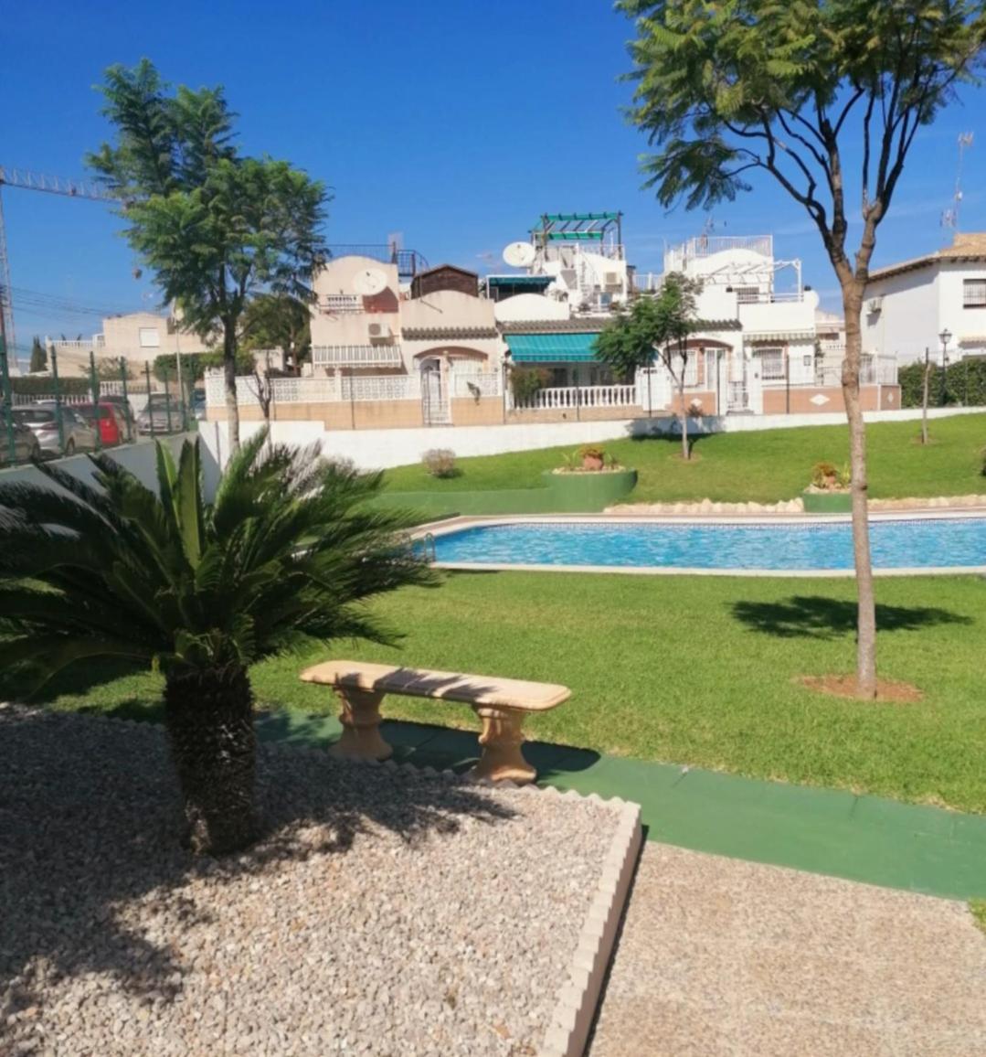Apartament Casa Del Gato Rojo , Communal Swimming Pool , Terrace With Barbecue Торевиеха Екстериор снимка