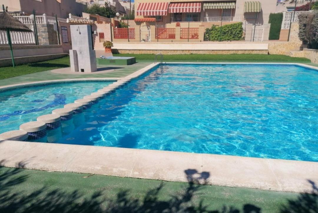Apartament Casa Del Gato Rojo , Communal Swimming Pool , Terrace With Barbecue Торевиеха Екстериор снимка