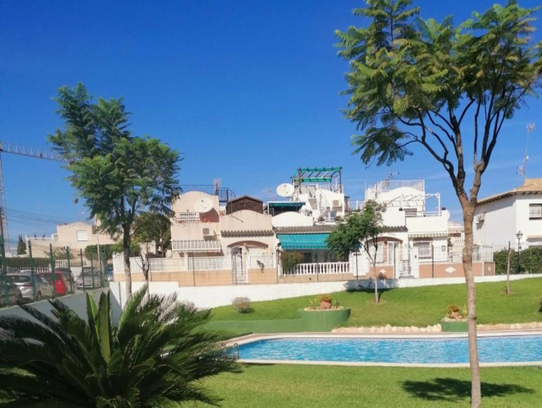 Apartament Casa Del Gato Rojo , Communal Swimming Pool , Terrace With Barbecue Торевиеха Екстериор снимка